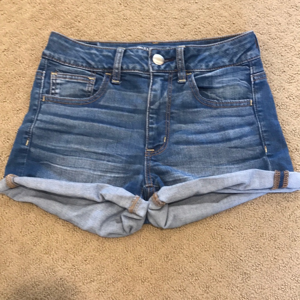 American Eagle High Rise Shortie Medium Wash Denim